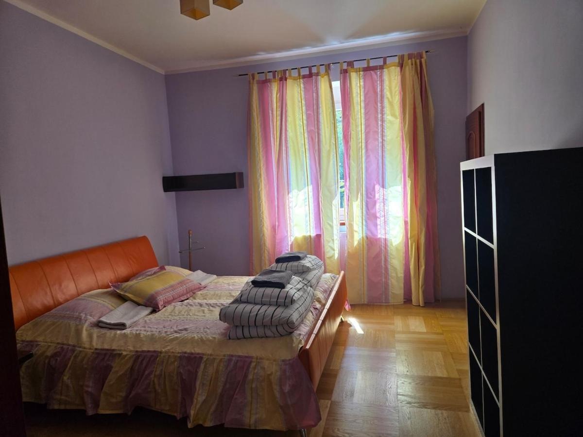 Apartment Spacious Two-room In *